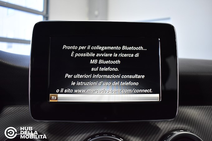 MERCEDES-BENZ GLA 200 d Automatic Business